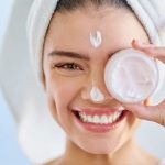 تفاوت مرطوب کننده و آبرسان پوست