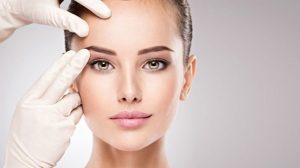 لیفت و بالا کشیدن ابرو و پیشانی بدون جراحی (بوتاکس، ژل، لیزر و هایفوتراپی)